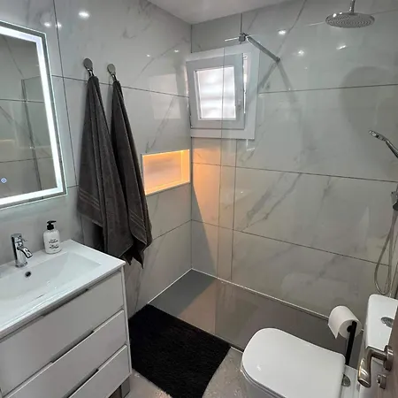 Sunset Bay 34 - Two Bed Daire