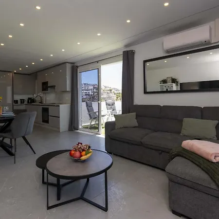Sunset Bay 45 - Two Bed Apartament *