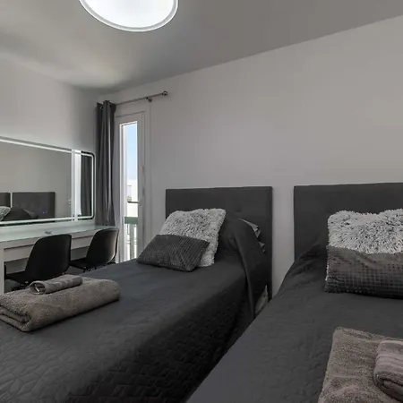 Sunset Bay 45 - Two Bed Apartament *